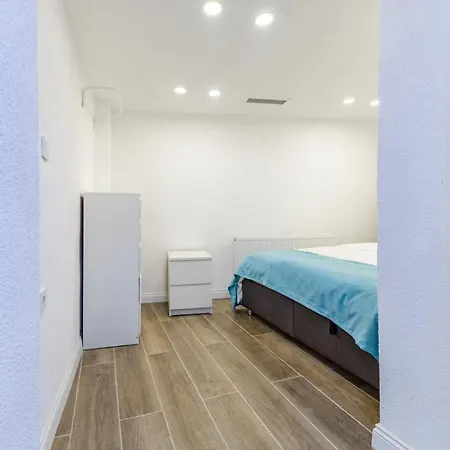 Located Flat * Istanbul